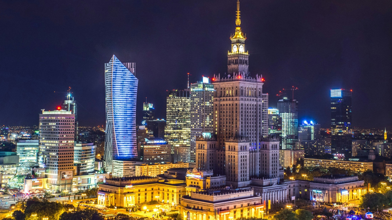 mod Poland Warsaw Kamil Gliwinski Unsplash