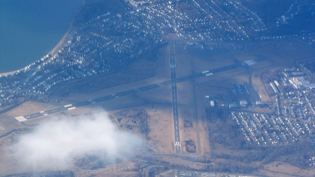 Tweed New Haven Regional Airport 6802901915
